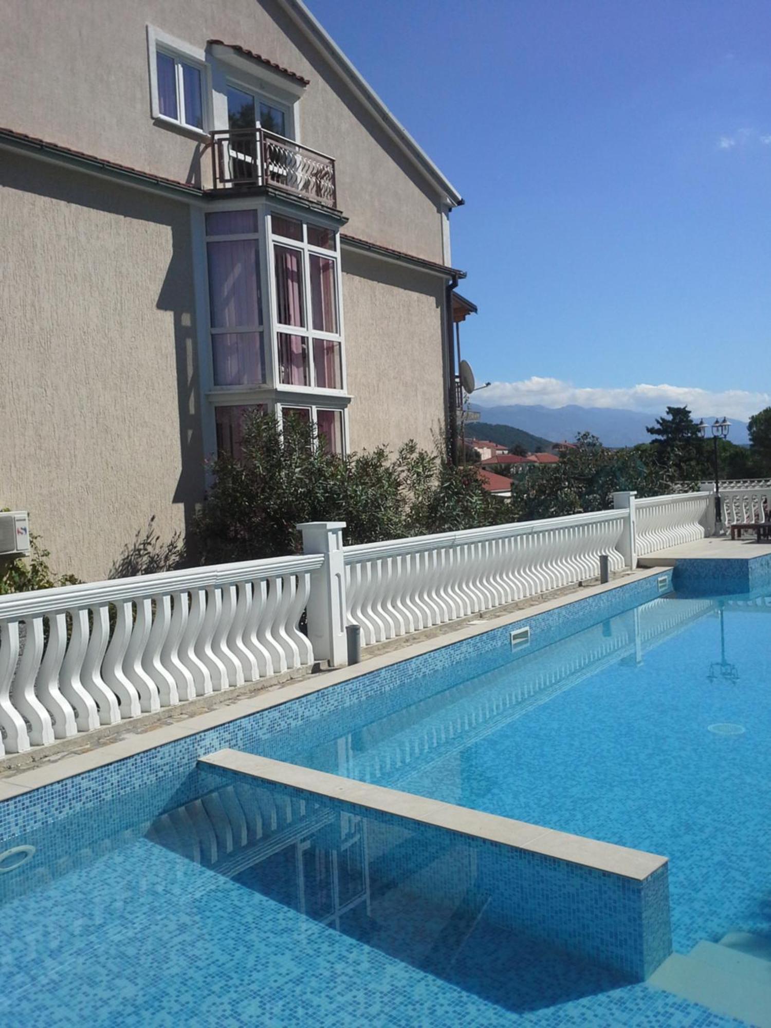 Apartments Happy Island Rab Rab Town Exterior photo